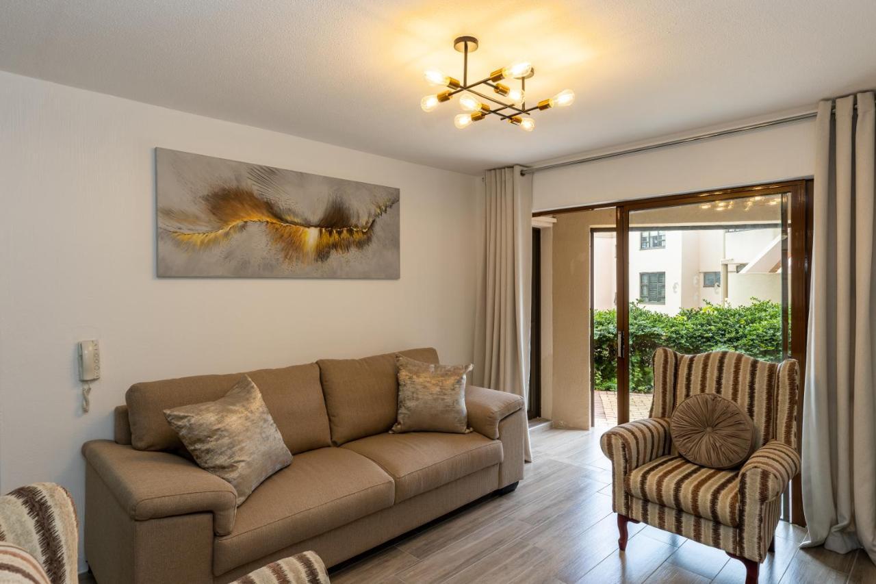 67 The Shades - Luxury Apartment In Umhlanga - Airconditioning Throughout And Inverter Durban Exterior foto